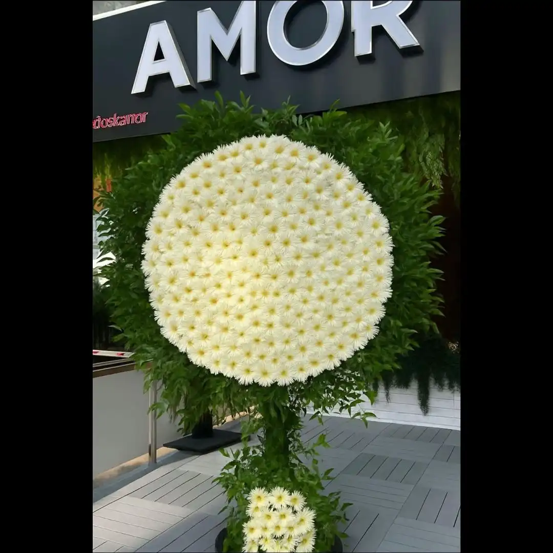 YUVARLAK KASA 1 METRE ÇAP BEYAZ GERBERA İLE HAZIRLANMIŞ ÖZEL TASARIM (MDF İSKELET)